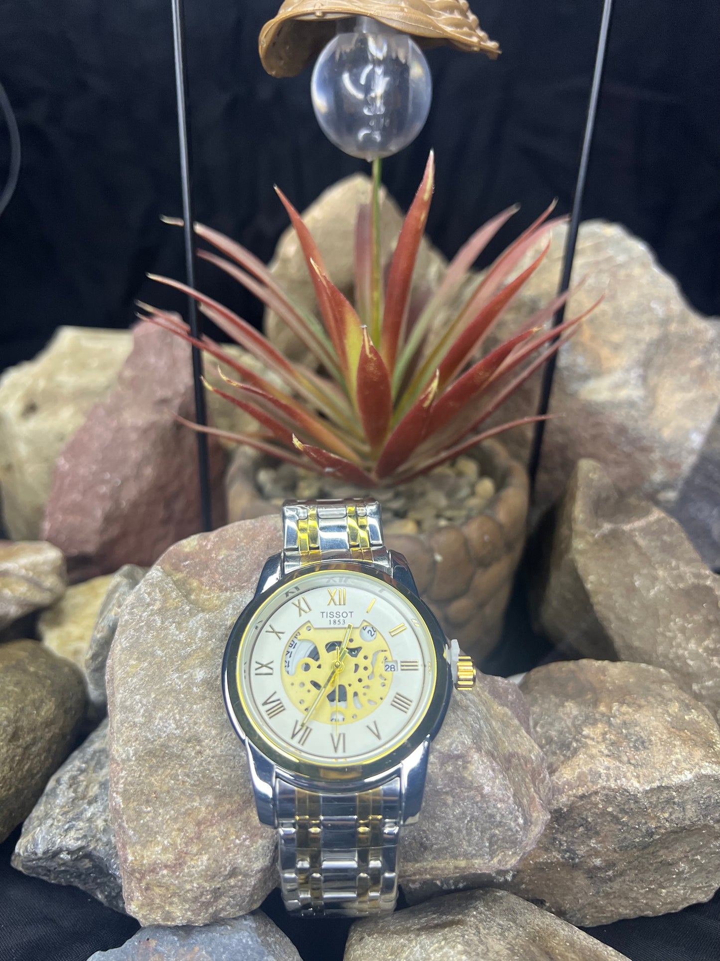 Tissot Chrono Dial – Two-Tone Gold & Silver Chronograph Watch RR Timpieces