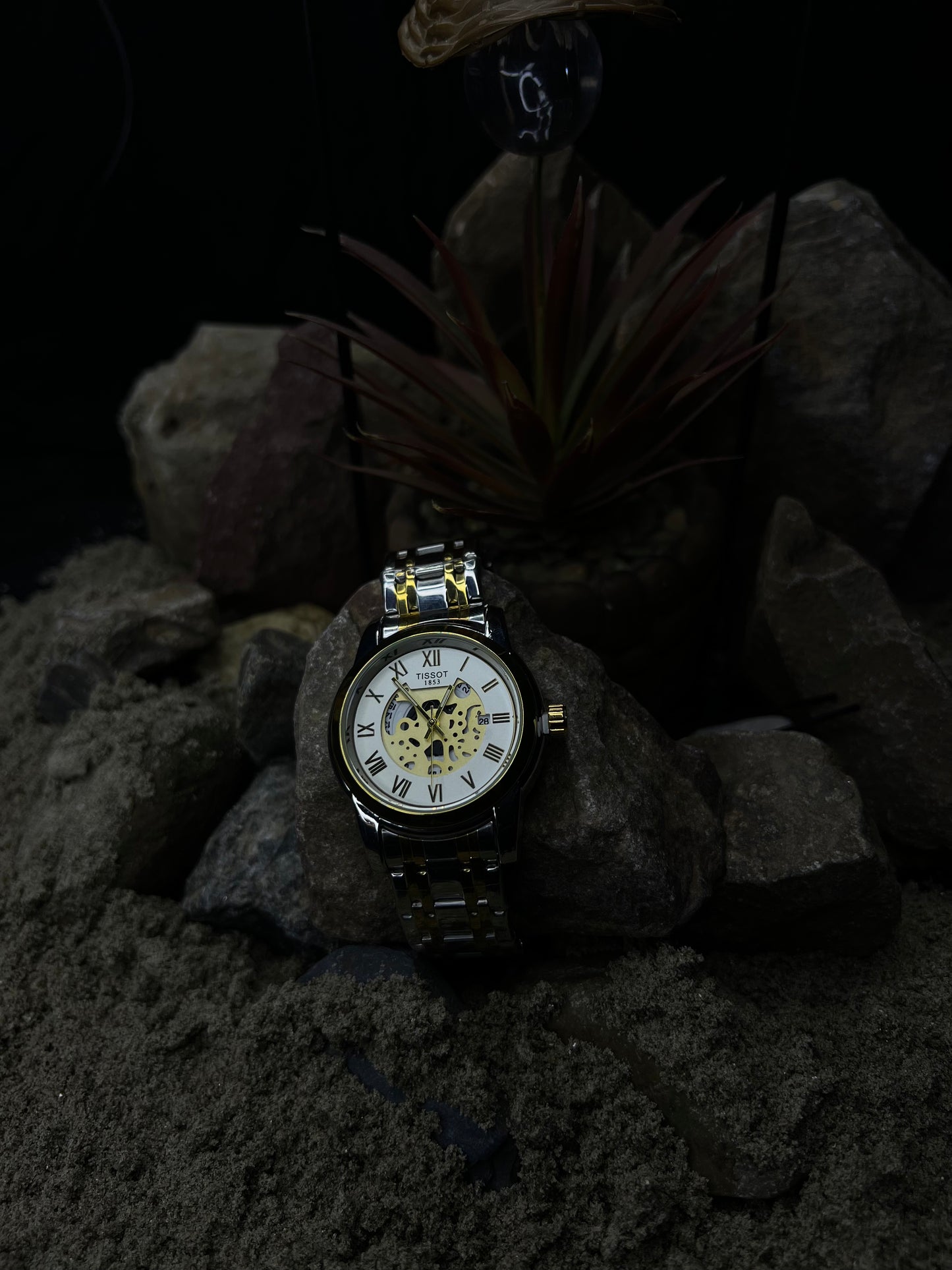 Tissot Chrono Dial – Two-Tone Gold & Silver Chronograph Watch RR Timpieces