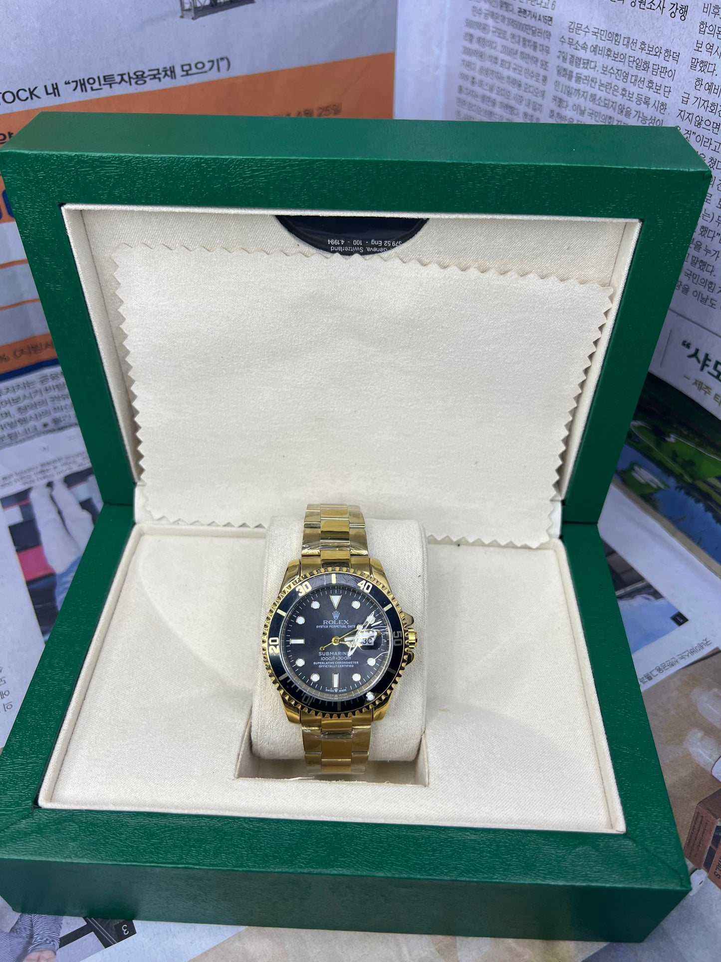 Rolex Emperor Edition – Full Gold Stainless Steel Luxury Watch with Black Dial