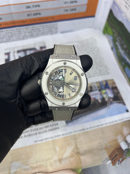 Hublot Classic Fusion – Silver Dial Luxury Watch with Gray Leather Strap